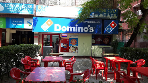 Domino's Pizza Shanti Niketan store